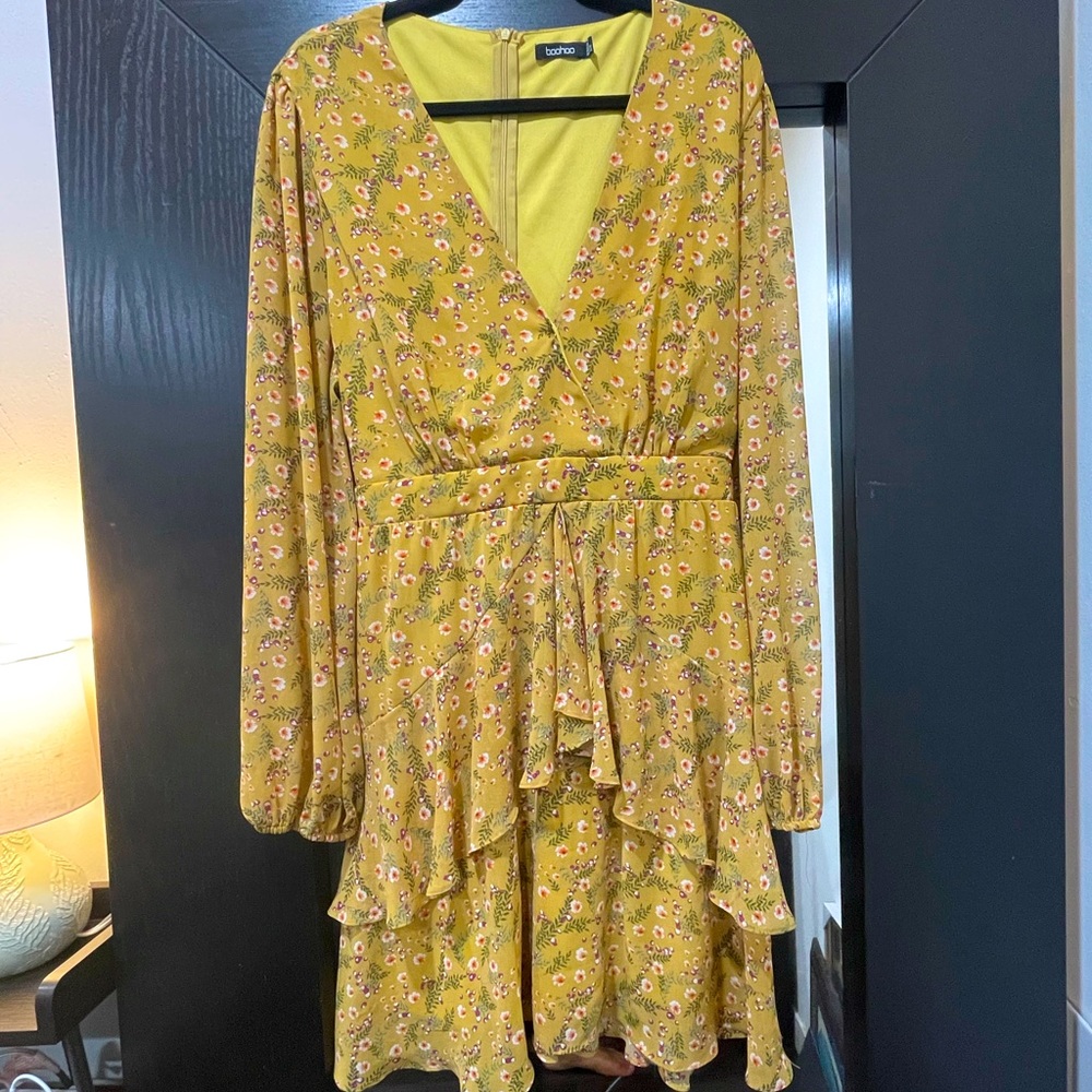 Floral ruffled dress